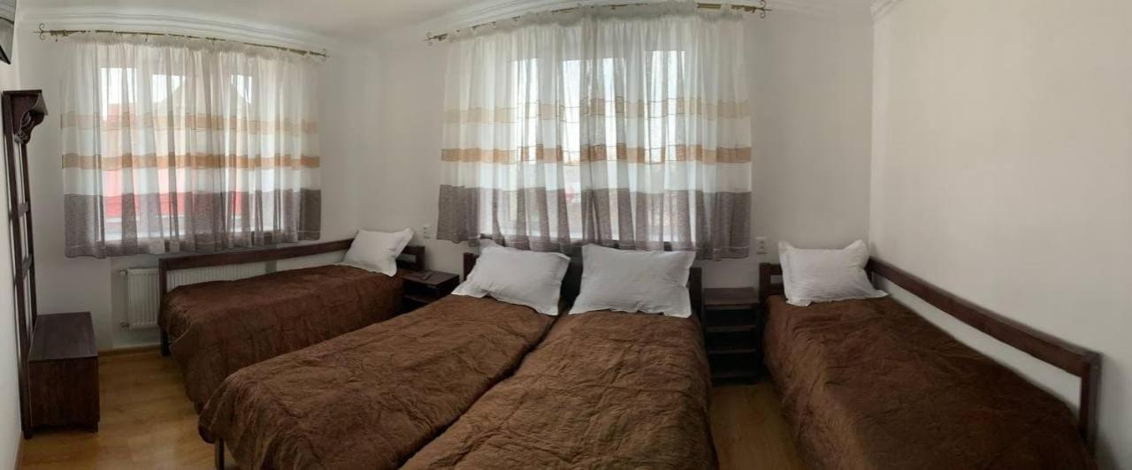 Апарт отель Family ЛюКс Каменец-Подольский Экстерьер фото